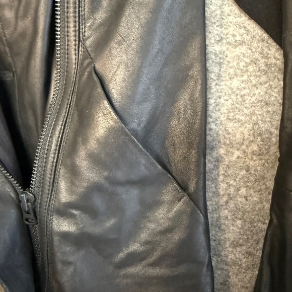 Danier Black Genuine Leather Moto Zip Fitted Hooded Jacket Women’s 2XS - Picture 4 of 12
